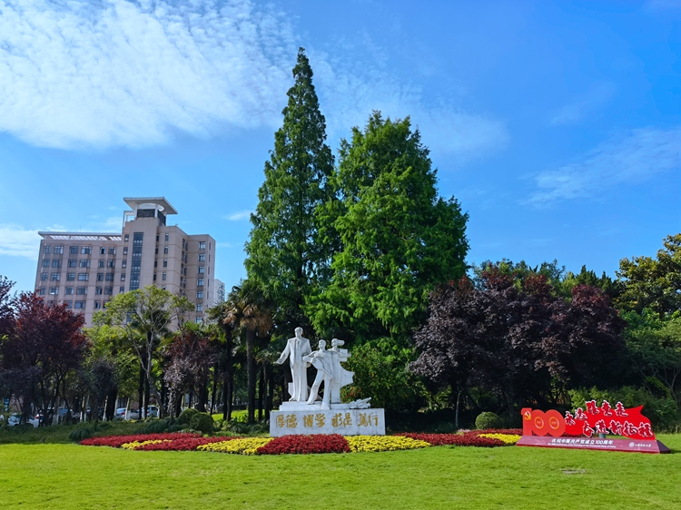 d5b3a74a-52b0-4380-bde9-f77e1c70bb36.jpg